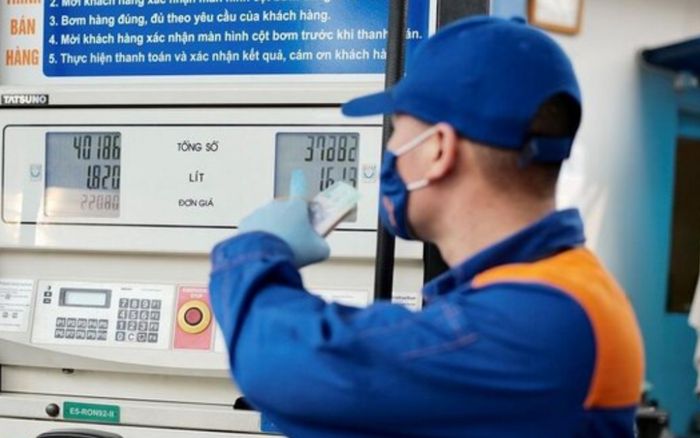 Giá xăng dầu hôm nay 20/10: Giảm nhẹ