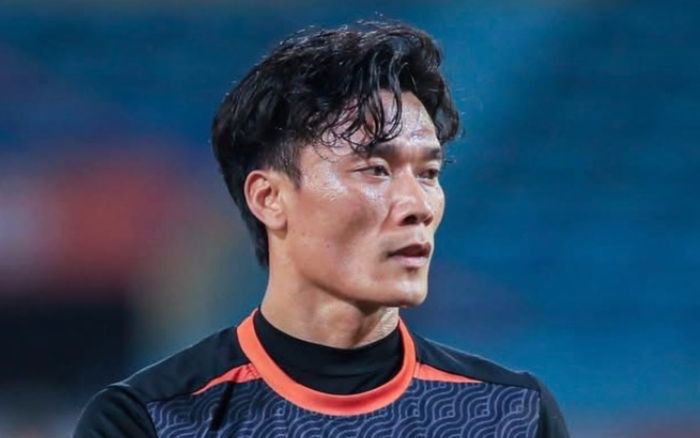 Điều nghiệt ngã xảy ra với thủ môn Bùi Tiến Dũng