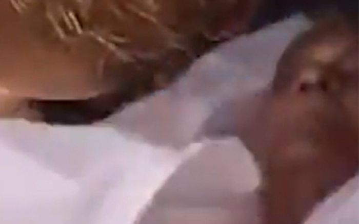 Cụ ông 'qua đời' bất ngờ ngồi bật dậy khi được đưa đi hỏa táng, người xung quanh sửng sốt