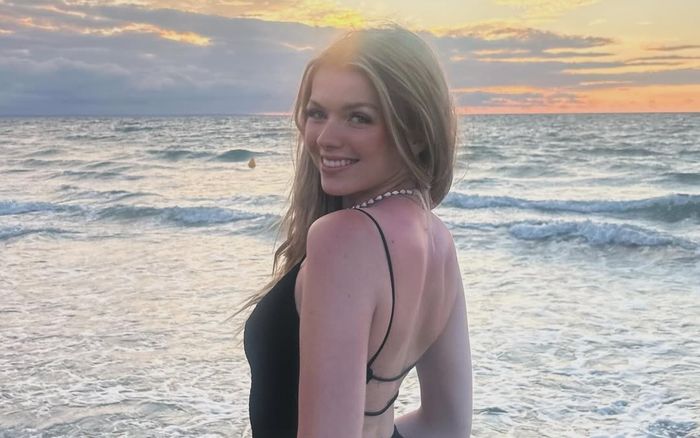 Một hoa hậu bỏ thi vì mắc bệnh thần kinh nghiêm trọng