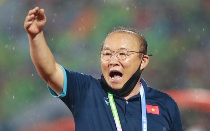 Báo Thái Lan nói thẳng HLV Park Hang Seo dễ dẫn dắt 'Voi chiến'