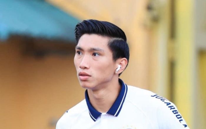 Cái giá cho Đoàn Văn Hậu