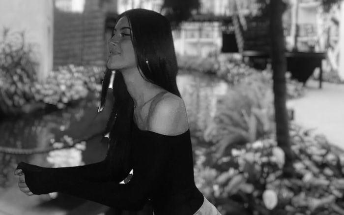 Nữ diễn viên nổi tiếng đột ngột qua đời ở tuổi 23 vì mắc bệnh hiếm, showbiz bàng hoàng