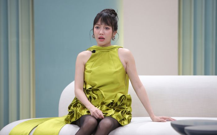 Rộ clip Diệu Nhi khoe vòng bụng giữa tin đồn mang thai