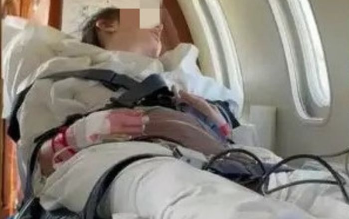 Tỉnh lại sau khi bị đột quỵ, cô gái 28 tuổi sốc khi phát hiện giọng nói thay đổi hoàn toàn