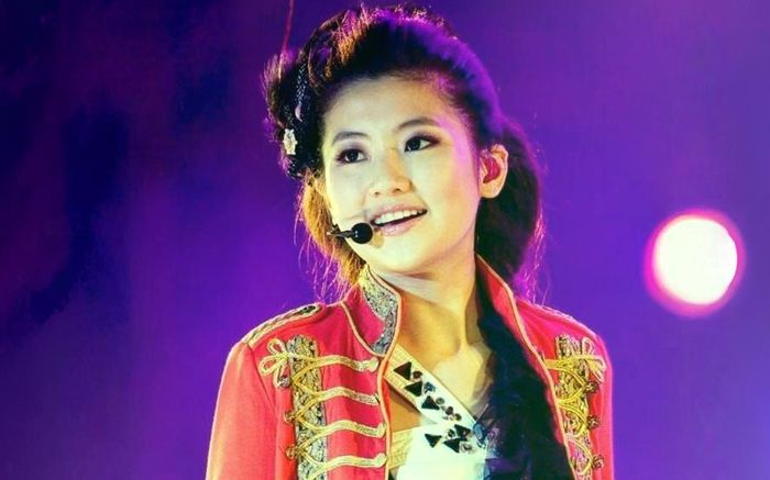 Ngỡ ngàng với diện mạo hiện tại của nữ diễn viên từng bỏng 54% cơ thể