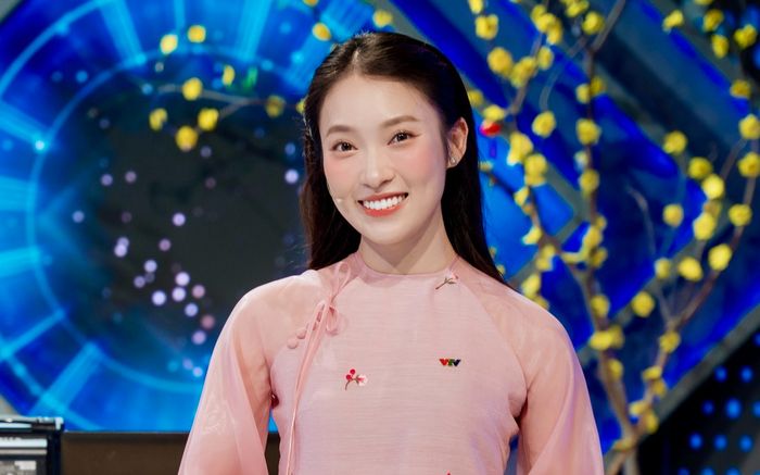 Khối tài sản đáng ngưỡng mộ ở tuổi 26 của nữ MC Đường lên đỉnh Olympia