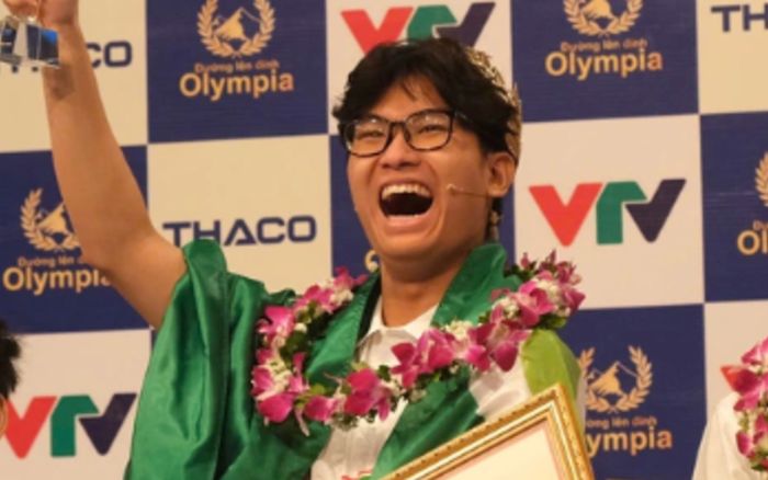 Vật bất ly thân của Quán quân Đường lên đỉnh Olympia