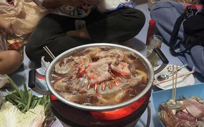 5 người ngất xỉu thành hàng dài sau khi ăn thịt heo, nhập viện khẩn cấp