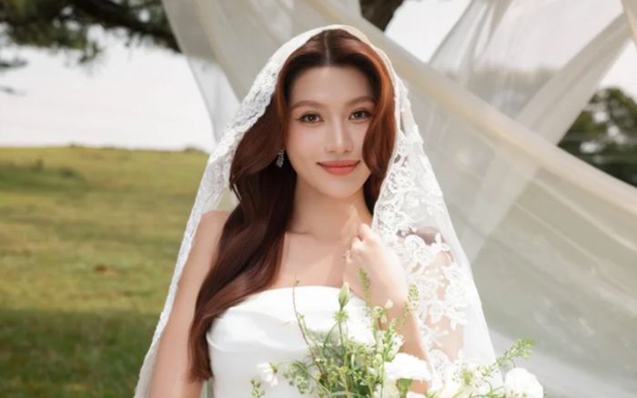 Hút hồn trước vẻ đẹp của Á hậu Vbiz chính thức làm dâu hào môn trong lễ cưới tối nay