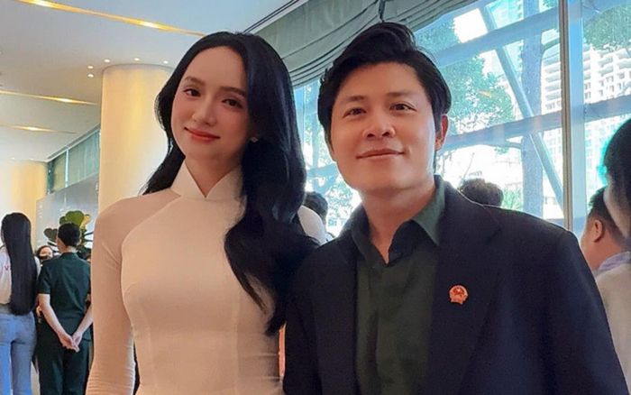 Khán giả chúc phúc cho nhạc sĩ Nguyễn Văn Chung và hoa hậu Hương Giang