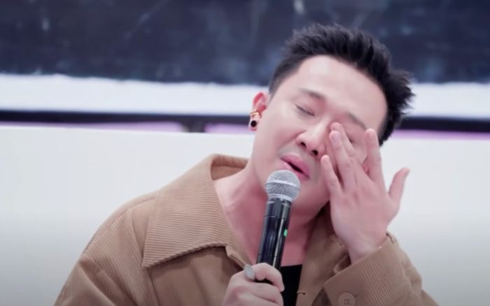 Trấn Thành 'đau điếng' vì Hari Won, có liên quan đến tấm hình đang gây dậy sóng