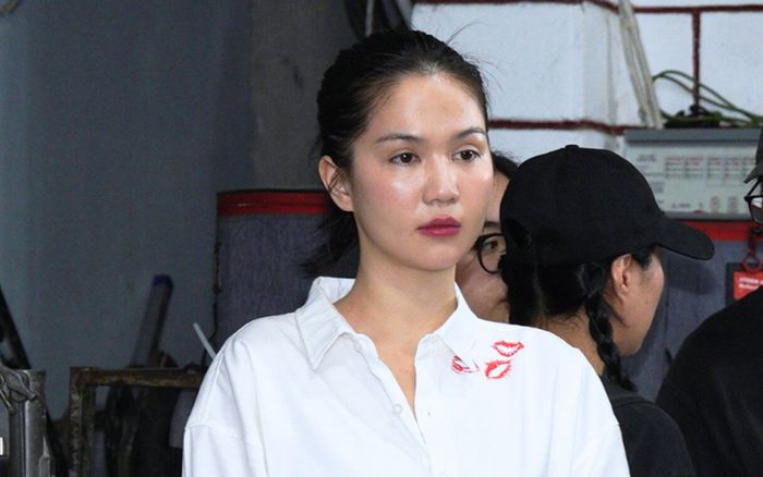 Lựa chọn liều lĩnh của Ngọc Trinh đã lộ rõ tham vọng