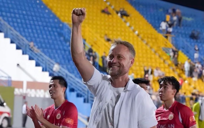 Trận thắng khẳng định đẳng cấp HLV Polking