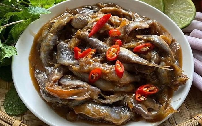 Món ăn miền Tây lọt top ngon nhất thế giới, ai không quen ngửi mùi là bỏ chạy, ăn được thì 2 tô còn thèm