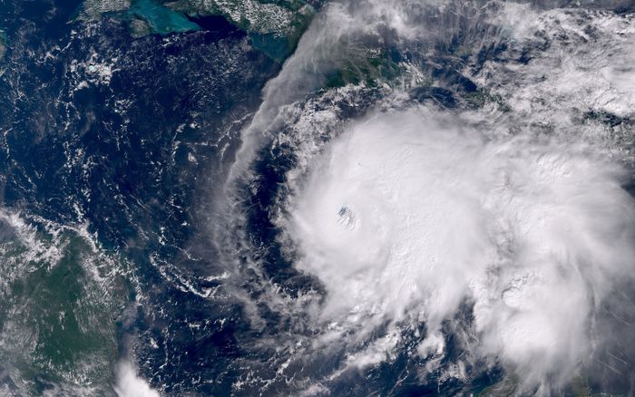 Xuất hiện siêu bão mạnh nhất thế giới năm 2025, sức tàn phá kinh hoàng gây chấn động