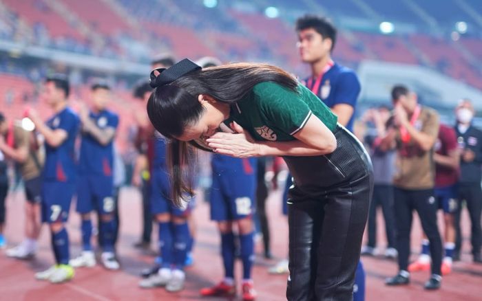 Madam Pang xin lỗi VFF vì sự cố hiển thị sai quốc kỳ Việt Nam