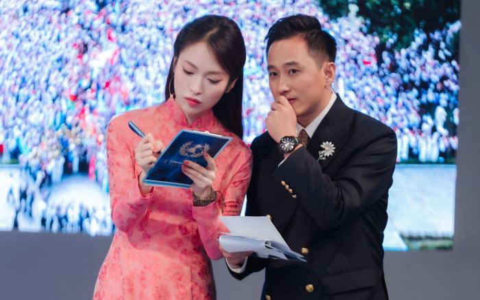 Bộ sưu tập đồng hồ của nam MC dẫn chương trình Đường lên đỉnh Olympia