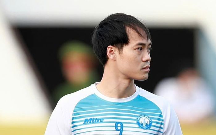 Văn Toàn công khai đòi nợ Hòa Minzy trước tin nữ ca sĩ tính lấy chồng