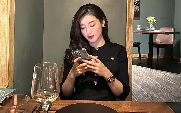 Bộ sưu tập đồng hồ sang chảnh của Á hậu Huyền My