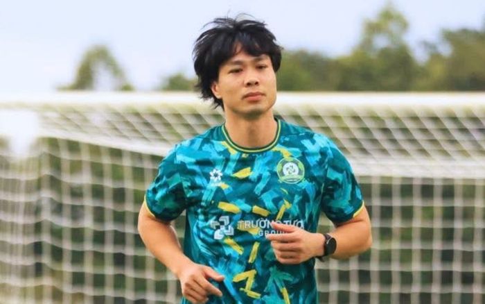 Tình cảnh đảo ngược với Công Phượng