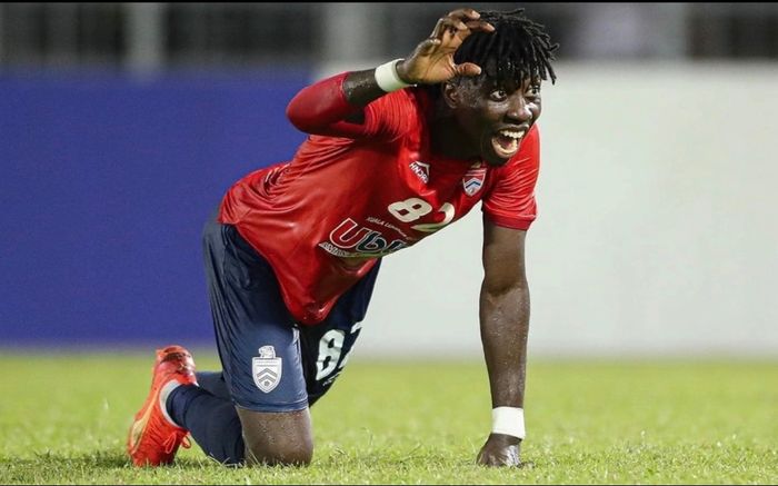 Malaysia tiếp tục gọi 15 cầu thủ nhập tịch, thách thức cực lớn cho HLV Kim Sang Sik