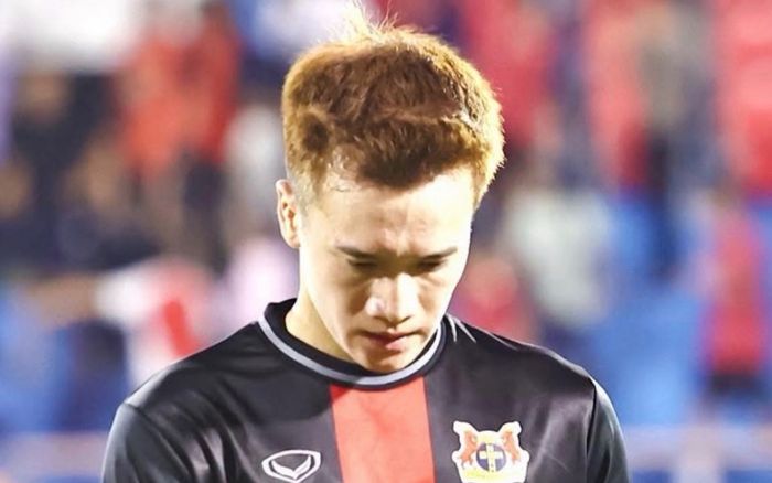 Tiền vệ Hoàng Đức đã đúng