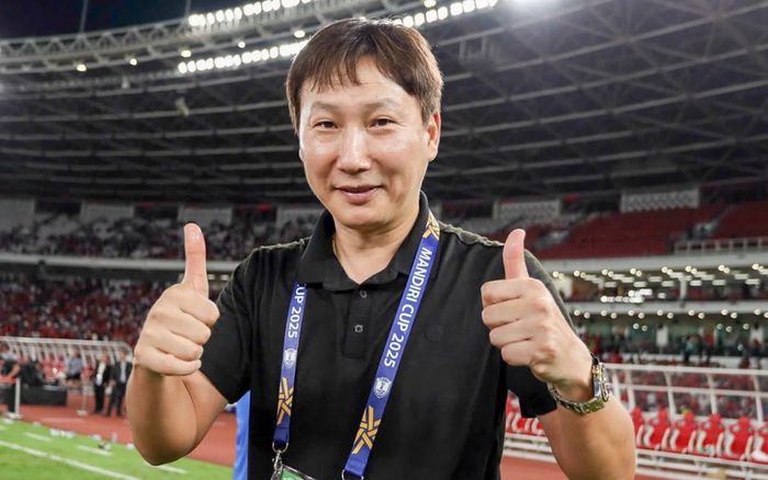 Kỳ tích HLV Kim Sang Sik khi Malaysia trả giá đắt