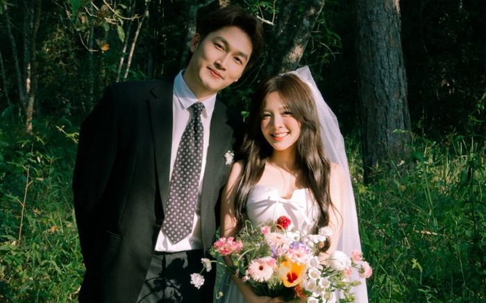 Đình Tú đăng đàn giữa đêm, vợ sắp cưới đáp trả thẳng thừng gây chú ý