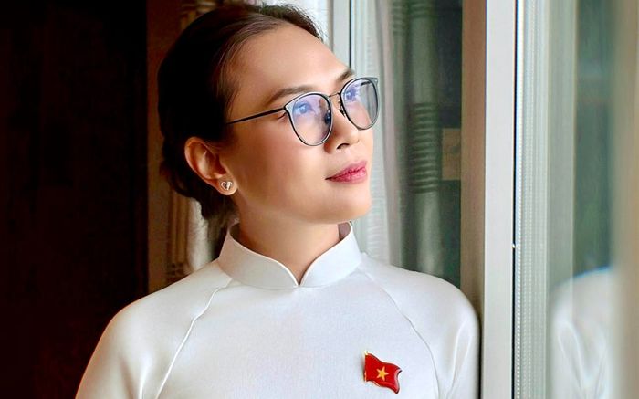 Nức lòng trước số tiền Mỹ Tâm ủng hộ nhân dân Thành phố Huế