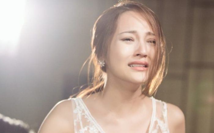 Ca sĩ Bảo Anh xin lỗi