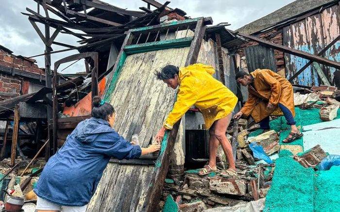 Hiện tượng bão siêu mạnh tăng gấp 4 lần: Chuyên gia cảnh báo nguy cơ