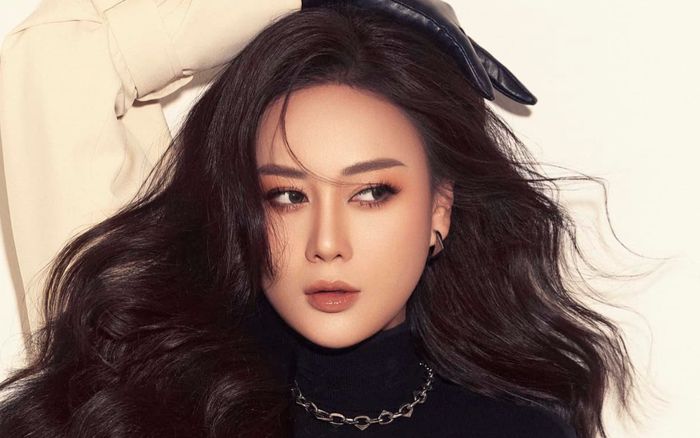 Xe sang 10 chữ số của Phương Oanh