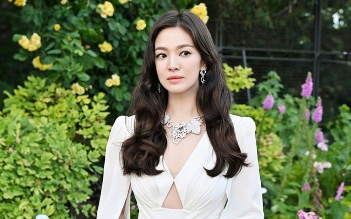 Song Hye Kyo gây náo loạn mạng xã hội với chỉ một câu thoại