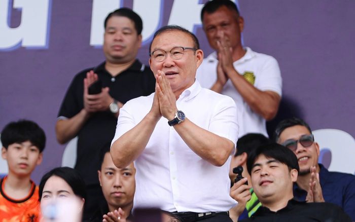 Tiêu rất nhiều tiền vẫn chưa hạnh phúc