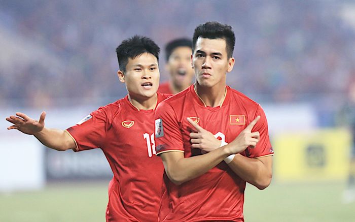 Đến lúc Tiến Linh thay Nguyễn Xuân Son