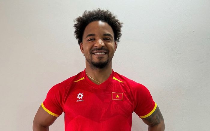 Nguyễn Xuân Son báo tin vui cho tuyển Việt Nam