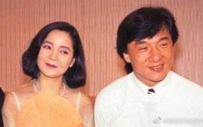 Thành Long nói về lý do chia tay Đặng Lệ Quân: 'Tôi cần bạn bè hơn bạn gái'