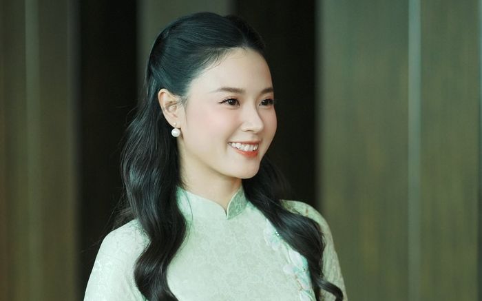 Đoạn clip 28 giây của Midu đang khiến cõi mạng dậy sóng