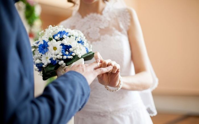 Nuôi con hơn 10 năm, người đàn ông gục ngã sau khi nhận kết quả ADN