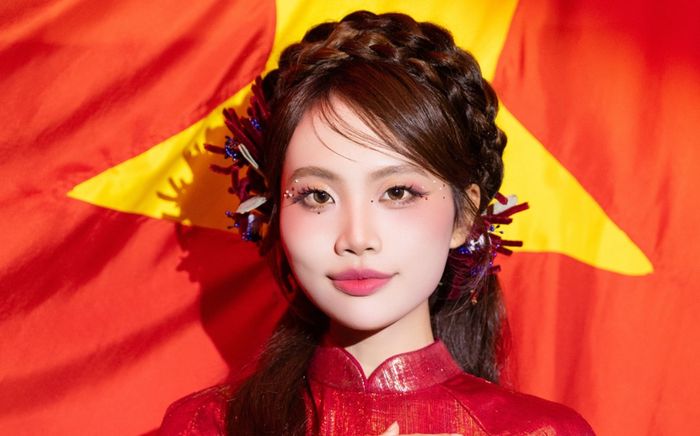 Phương Mỹ Chi nhắn gửi vỏn vẹn 10 chữ đến bà con vùng lũ khiến khán giả xúc động