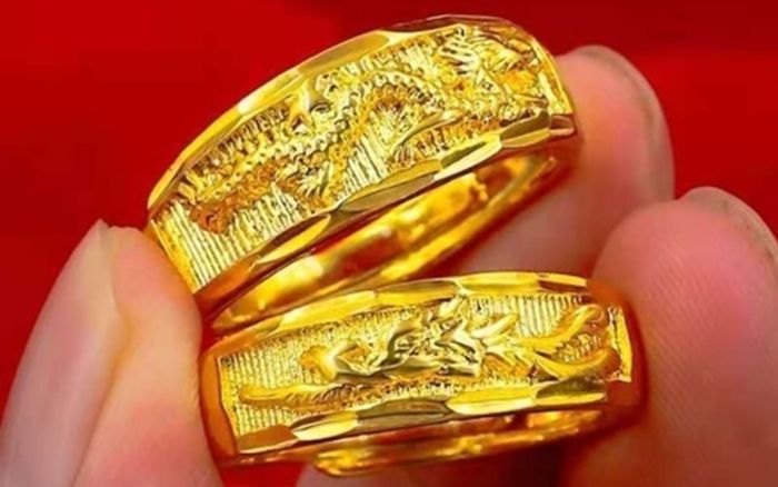 Giá vàng hôm nay (8/10): Thị trường vàng nhẫn lại sôi động