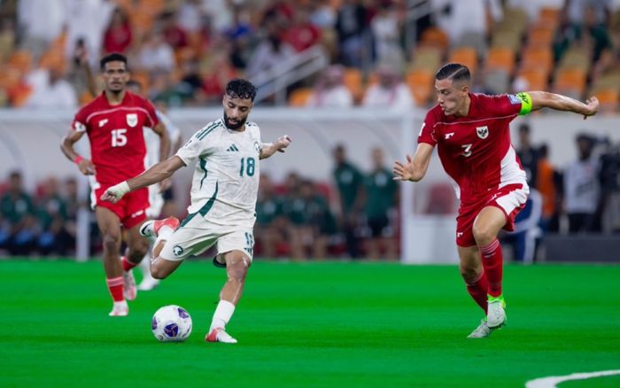 Tuyển Indonesia thua tức tưởi dù Saudi Arabia bị 2 quả 11m và 2 thẻ đỏ