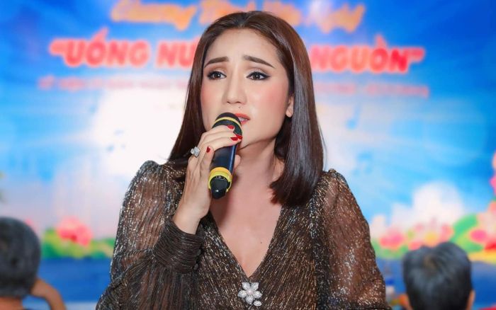 Thông báo khẩn của MC Cát Tường