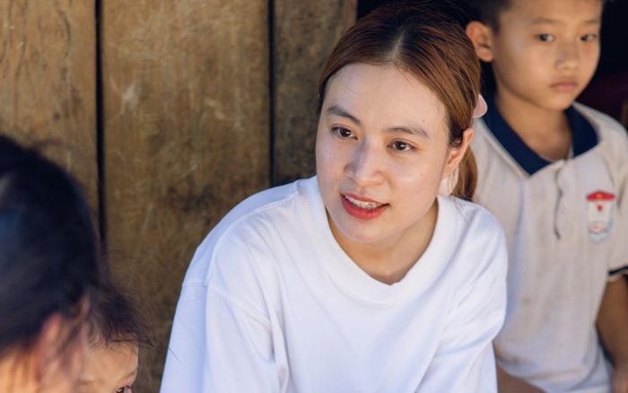 Hoàng Thùy Linh công bố số tiền ủng hộ bà con vùng lũ, lời nhắn đi kèm gây xúc động