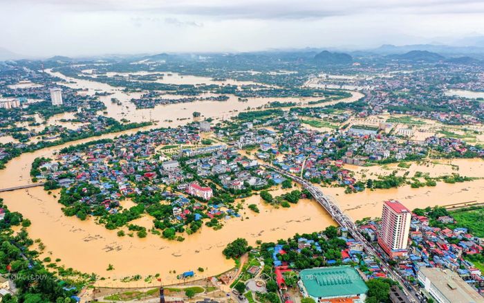 Tin khẩn: Lũ trên sông Cầu qua Bắc Ninh đang lên