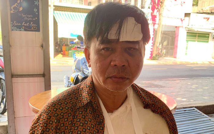 Nam diễn viên 57 tuổi gặp tai nạn bị gãy xương vai, ngã đập đầu xuống đất