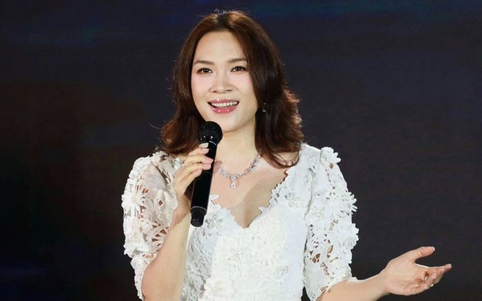 Đồng hồ 25 triệu của Mỹ Tâm