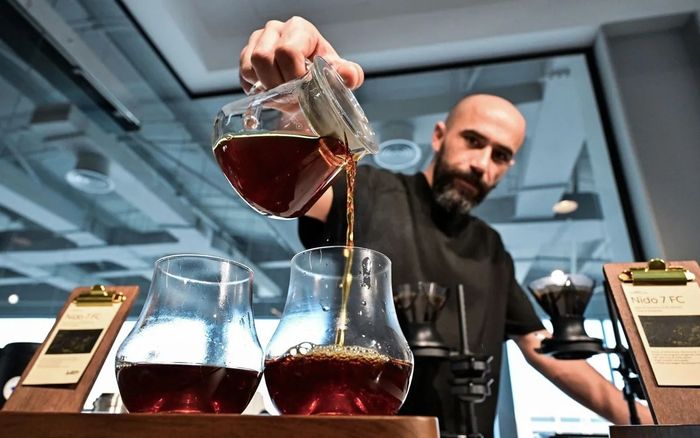 Có gì trong ly cà phê đắt nhất thế giới: Khoảng 25 triệu đồng/ly?