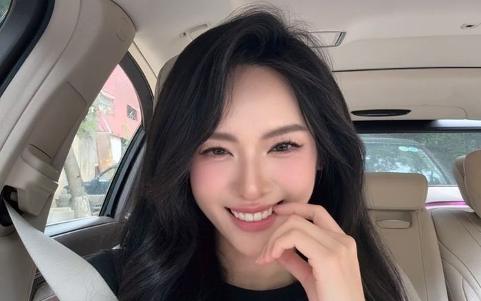 Hai chiếc váy gây 'sốt' của Á hậu Vũ Thúy Quỳnh